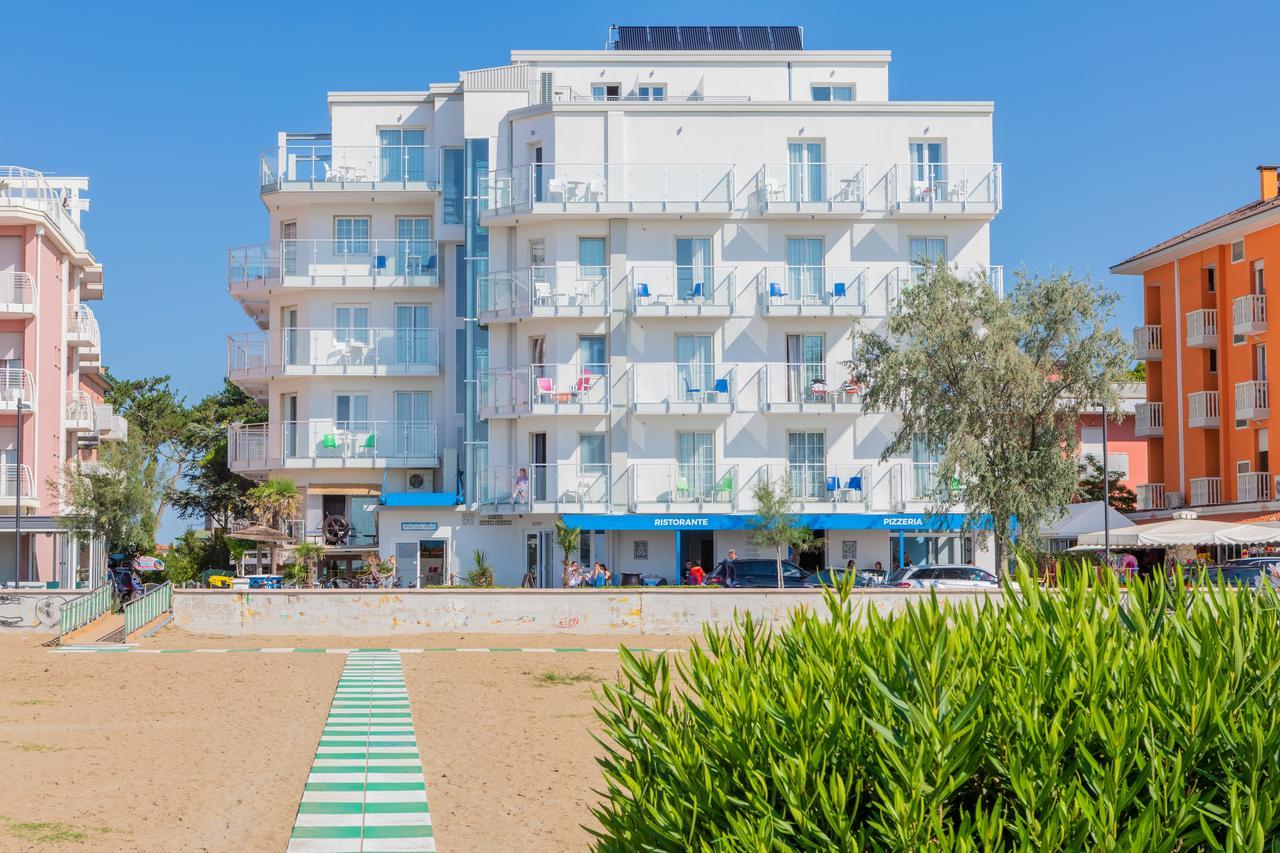Hotel Garni' Serena Caorle Bagian luar foto