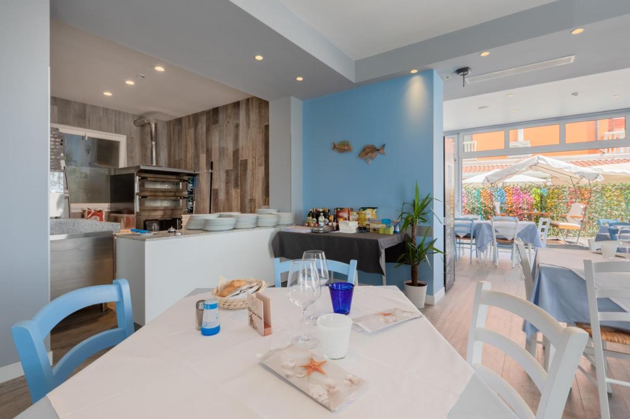 Hotel Garni' Serena Caorle Bagian luar foto