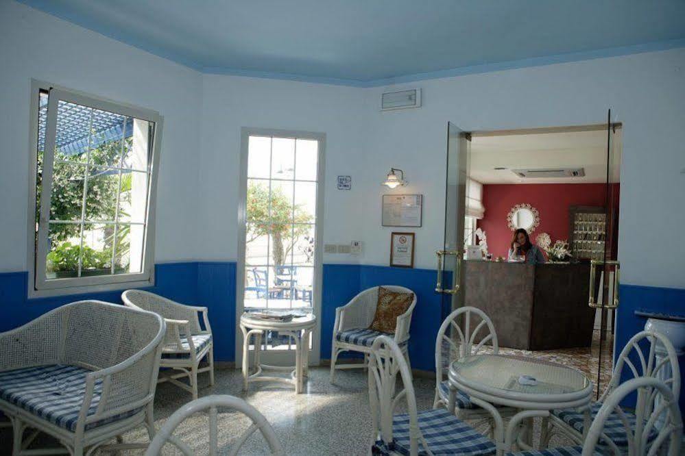 Hotel Garni' Serena Caorle Bagian luar foto