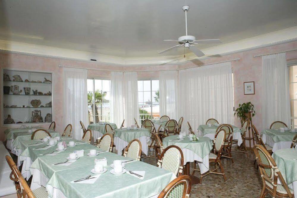 Hotel Garni' Serena Caorle Bagian luar foto