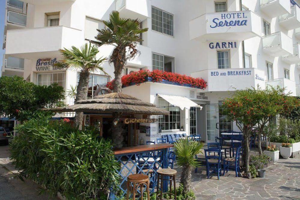 Hotel Garni' Serena Caorle Bagian luar foto