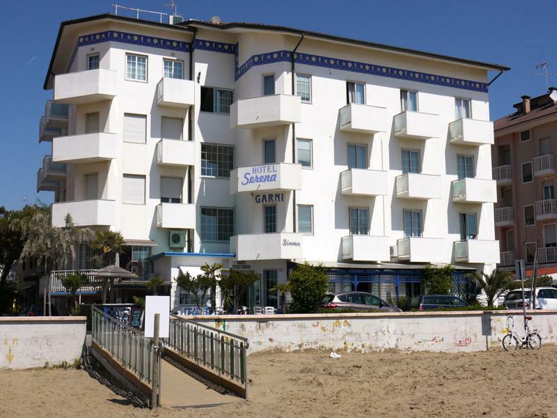 Hotel Garni' Serena Caorle Bagian luar foto